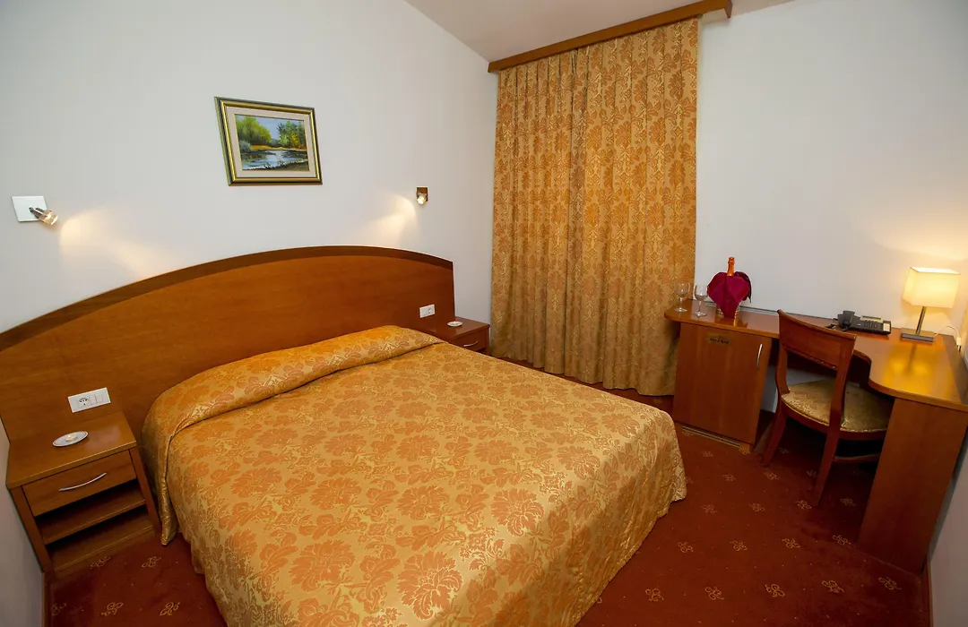 Hotel Medno-1